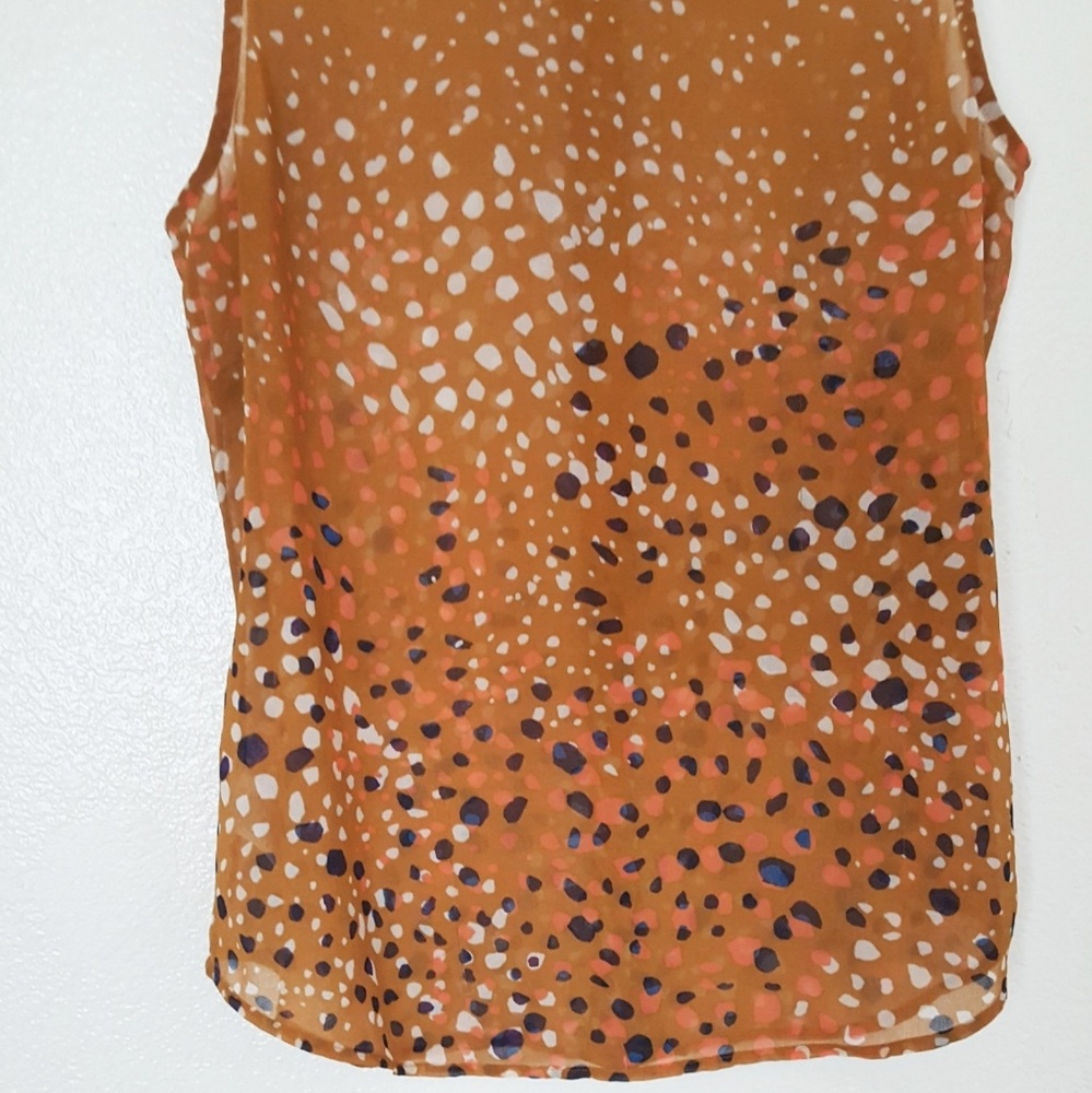 *SOLD* Cabi Cheers Sleeveless Button Down Blouse - Picture 5 of 8